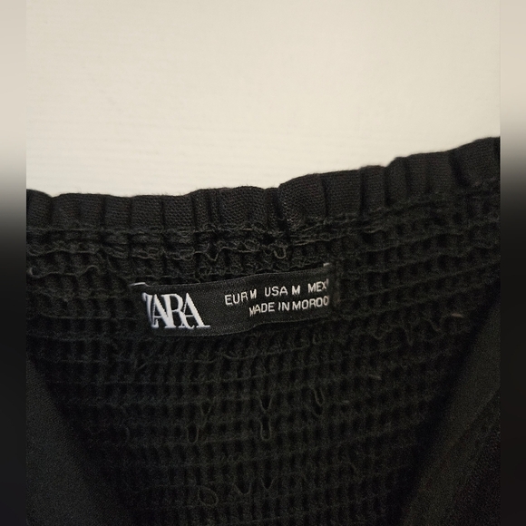 Zara Tank Top Womens Medium Smocked Blouse adjustable strap Layered black - Picture 3 of 7